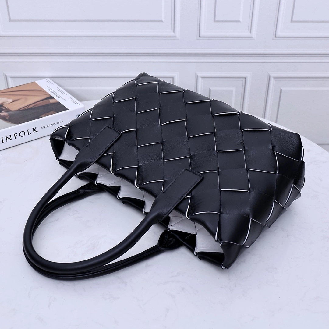 MOMO-- V595t1 649598VMAY31283 high quality version MAXI CABAT sheepskin item:E-B183A0903
