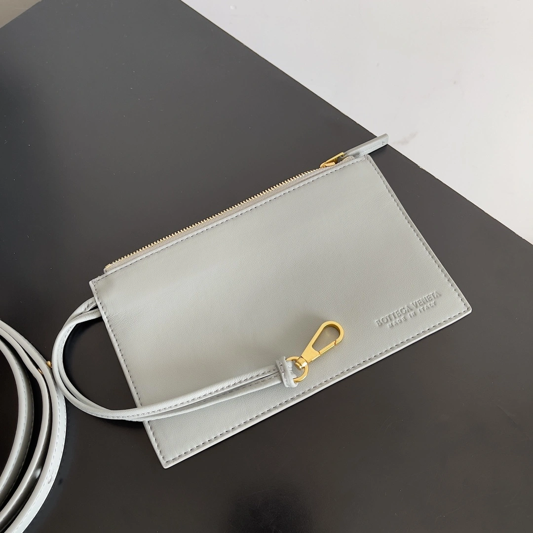 MOMO-- V595t1 709464V1OW11556 high quality version Mini Cabat sheepskin item:E-B100B2308