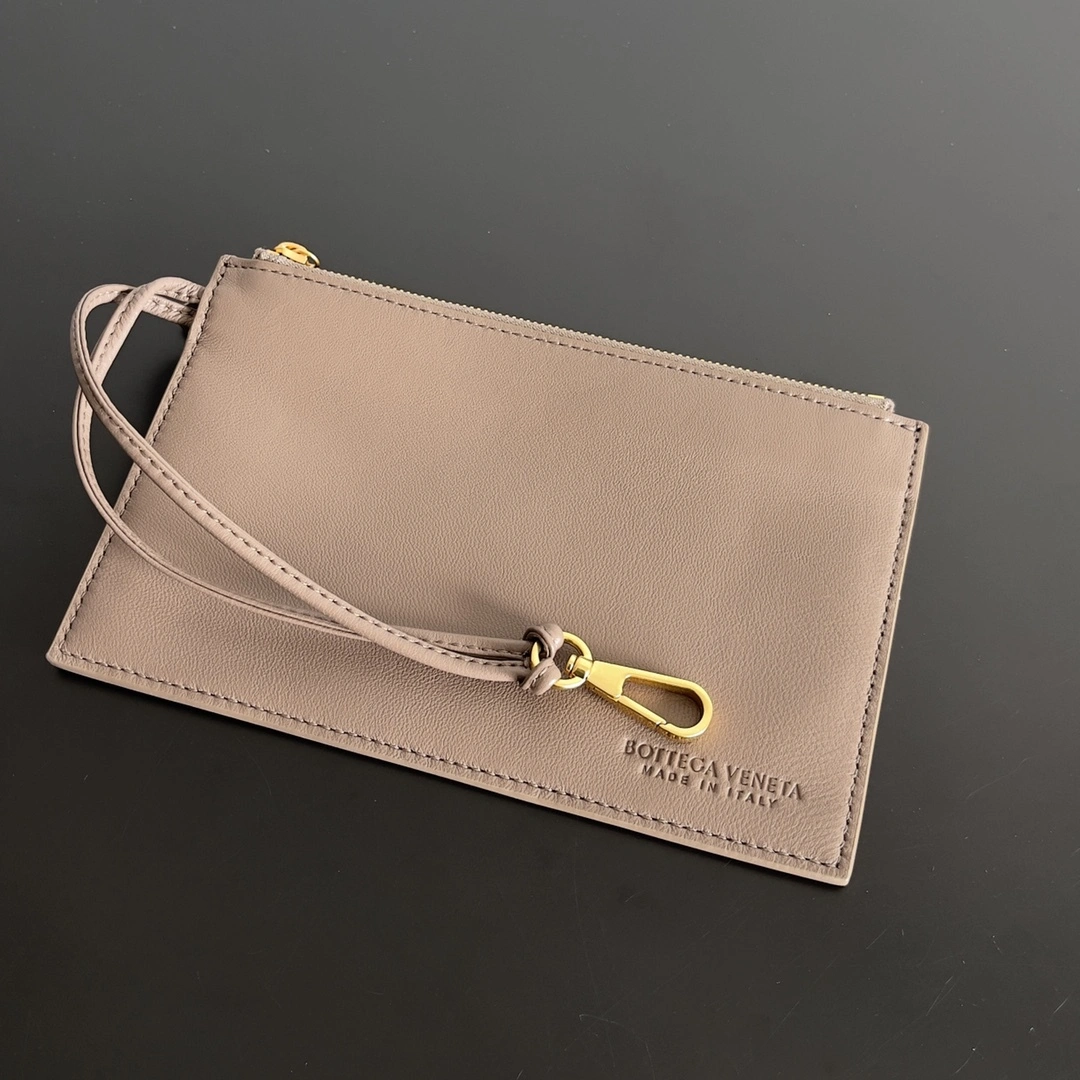 MOMO-- V595t1 709464V1OW12560 high quality version Mini Cabat sheepskin item:E-B100B2309
