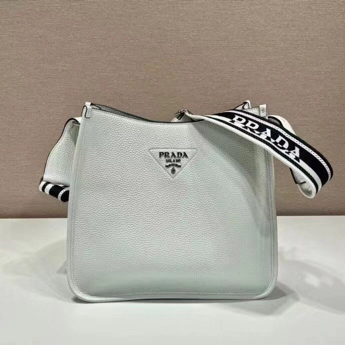 MOMO- 1BC073_2DKV_F0009_V_FOO high quality version 1BC073_2DKV_F0009_V_3OO tote item：B-B164L3015C