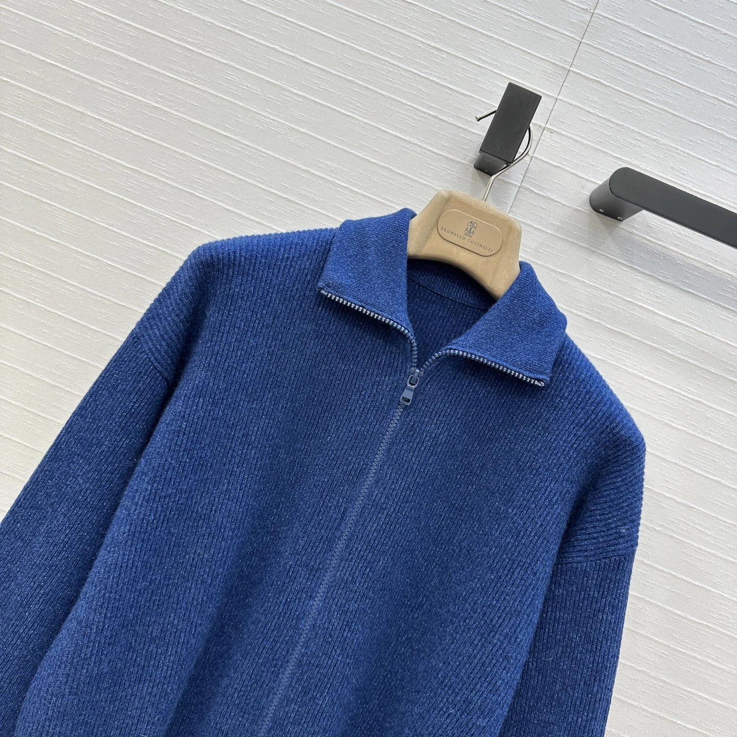 Victoria -- 2ru9588o cashmere 2colour item:E-F061I0721-2