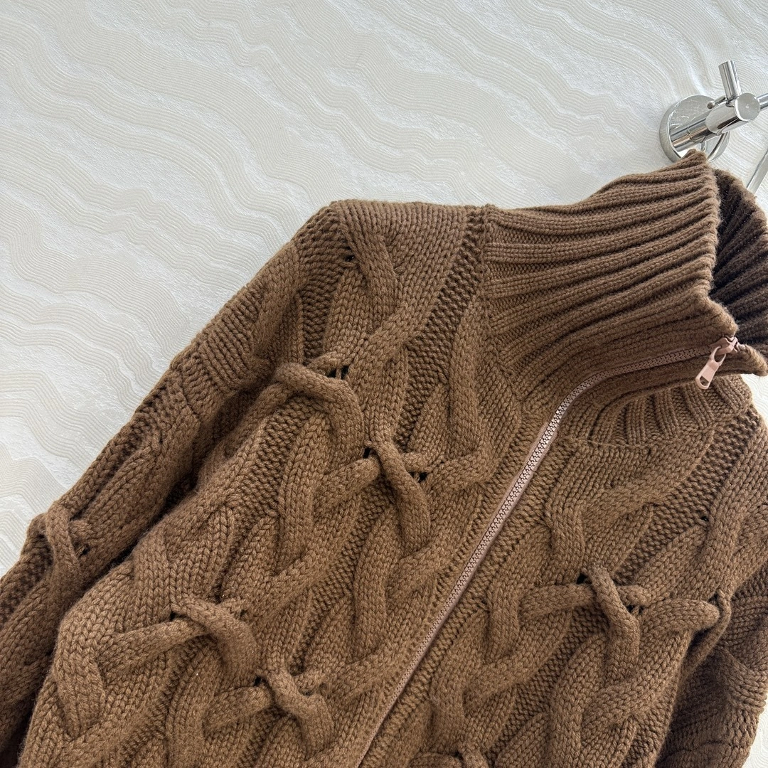 Victoria -- 2ru9588o cashmere 2colour item:E-F061I0722-2
