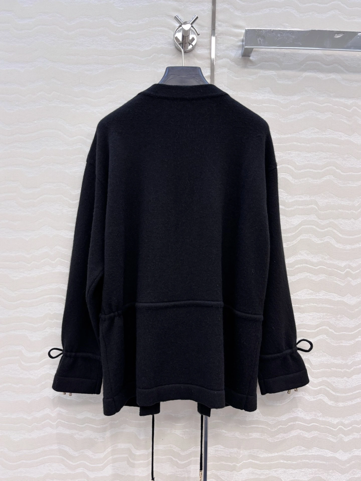 Victoria -- 3h1958 cashmere item:E-F061I0737