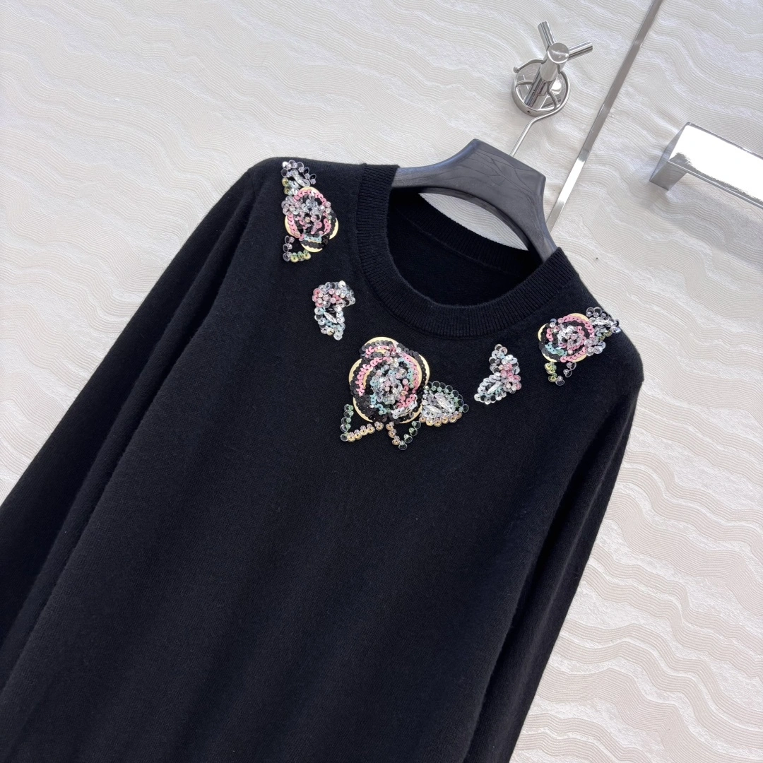 Victoria -- 3h1958 cashmere item:E-F061I0738