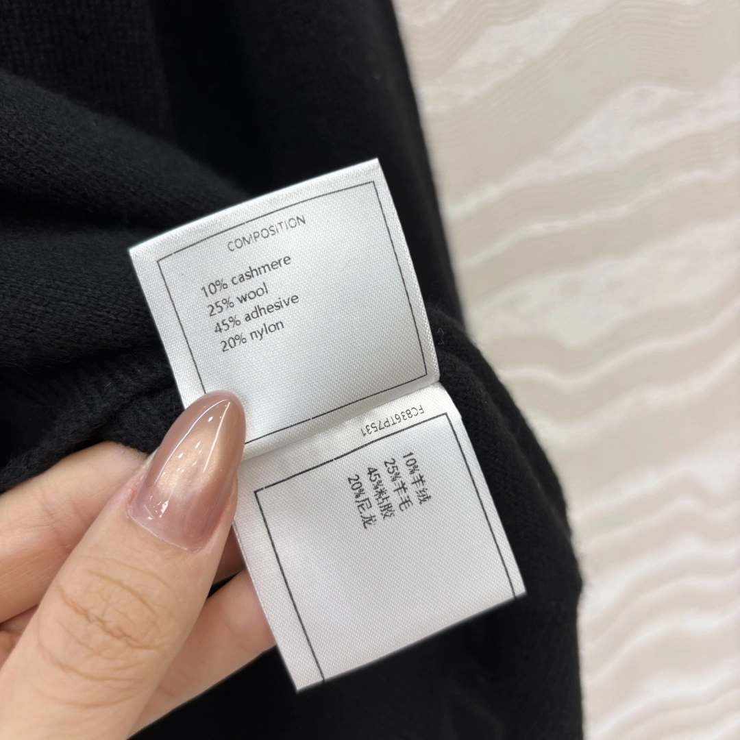 Victoria -- 3h1958 cashmere item:E-F061I0738