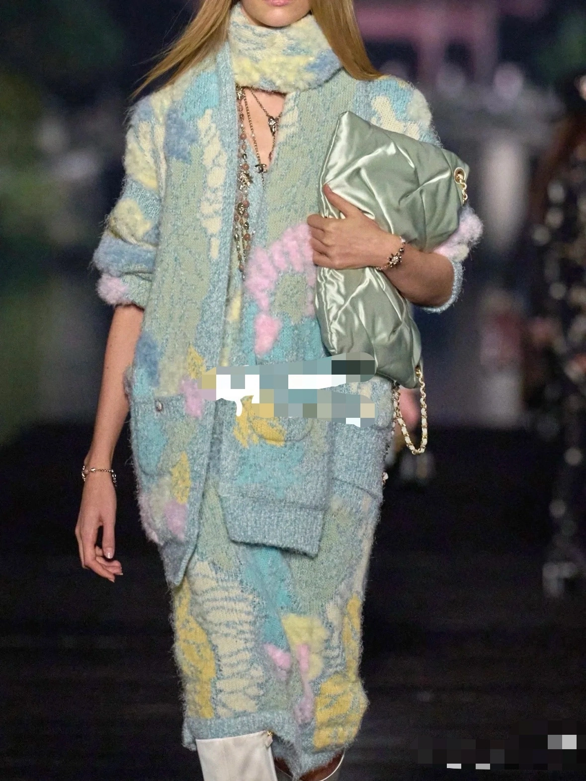 Victoria -- 3h1958 mohair suit Real silk item:E-F061I0735