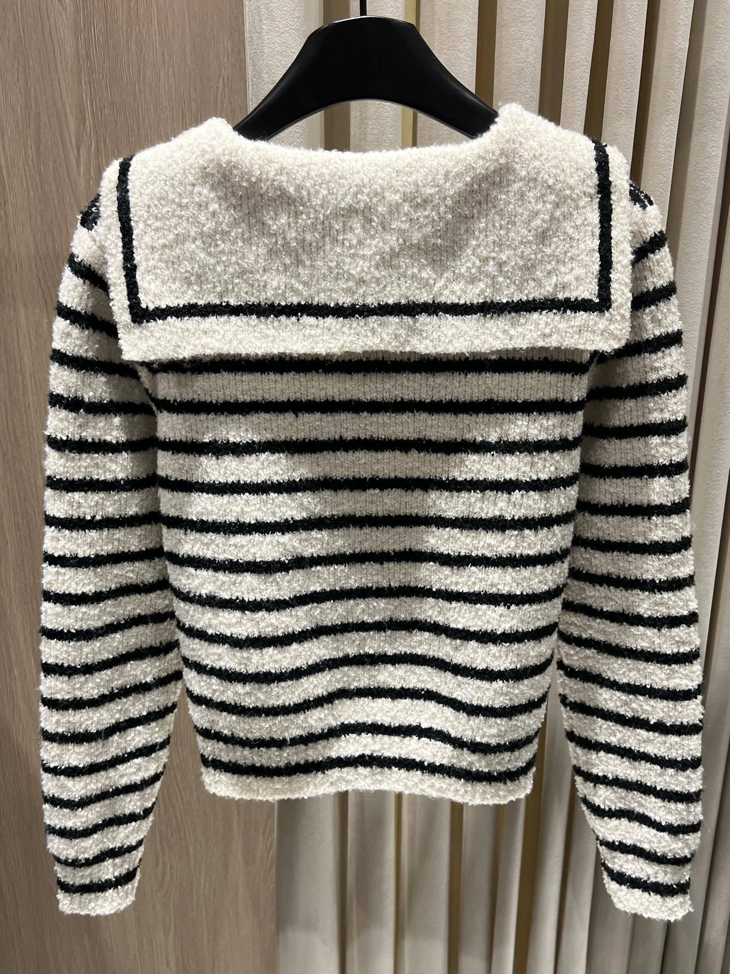 Victoria -- 4ior Sailor Collar Bouclé embroidery item:E-F140L1920H