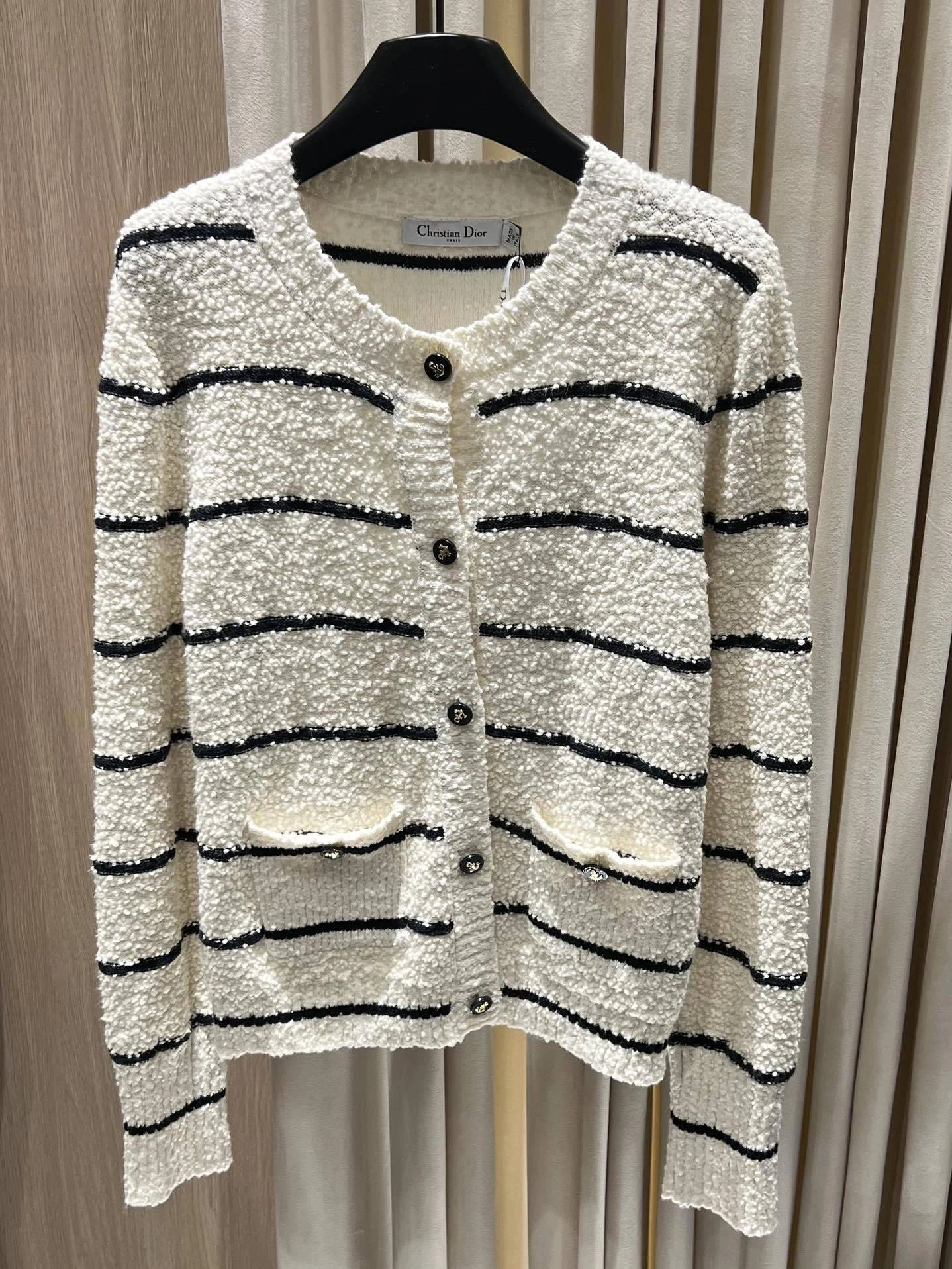 Victoria -- 4ior suit Marine wool embroidery item:E-F140L1921H
