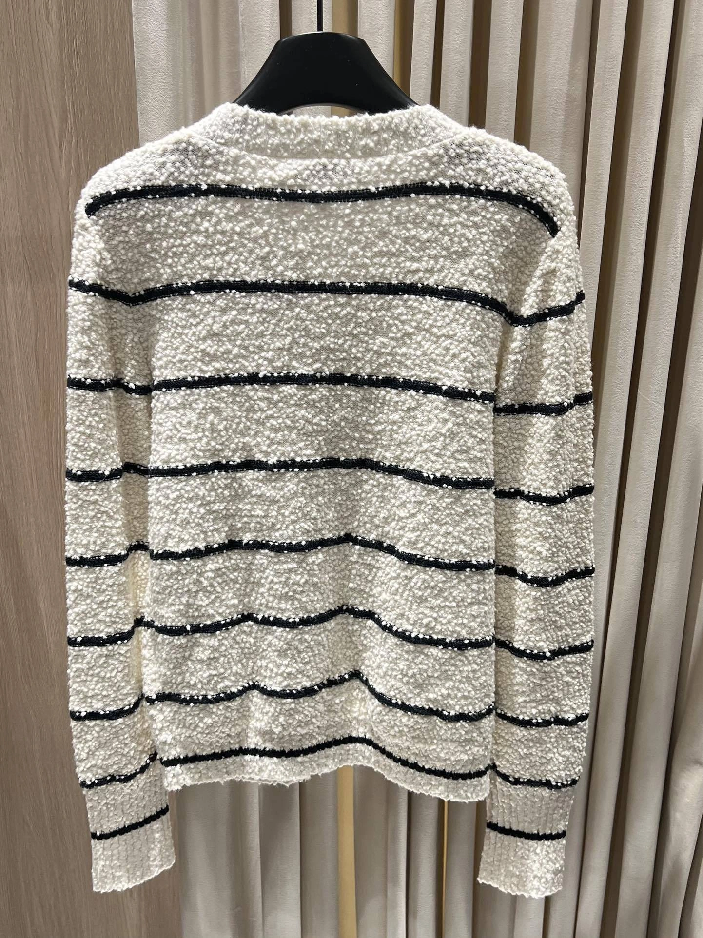 Victoria -- 4ior suit Marine wool embroidery item:E-F140L1921H