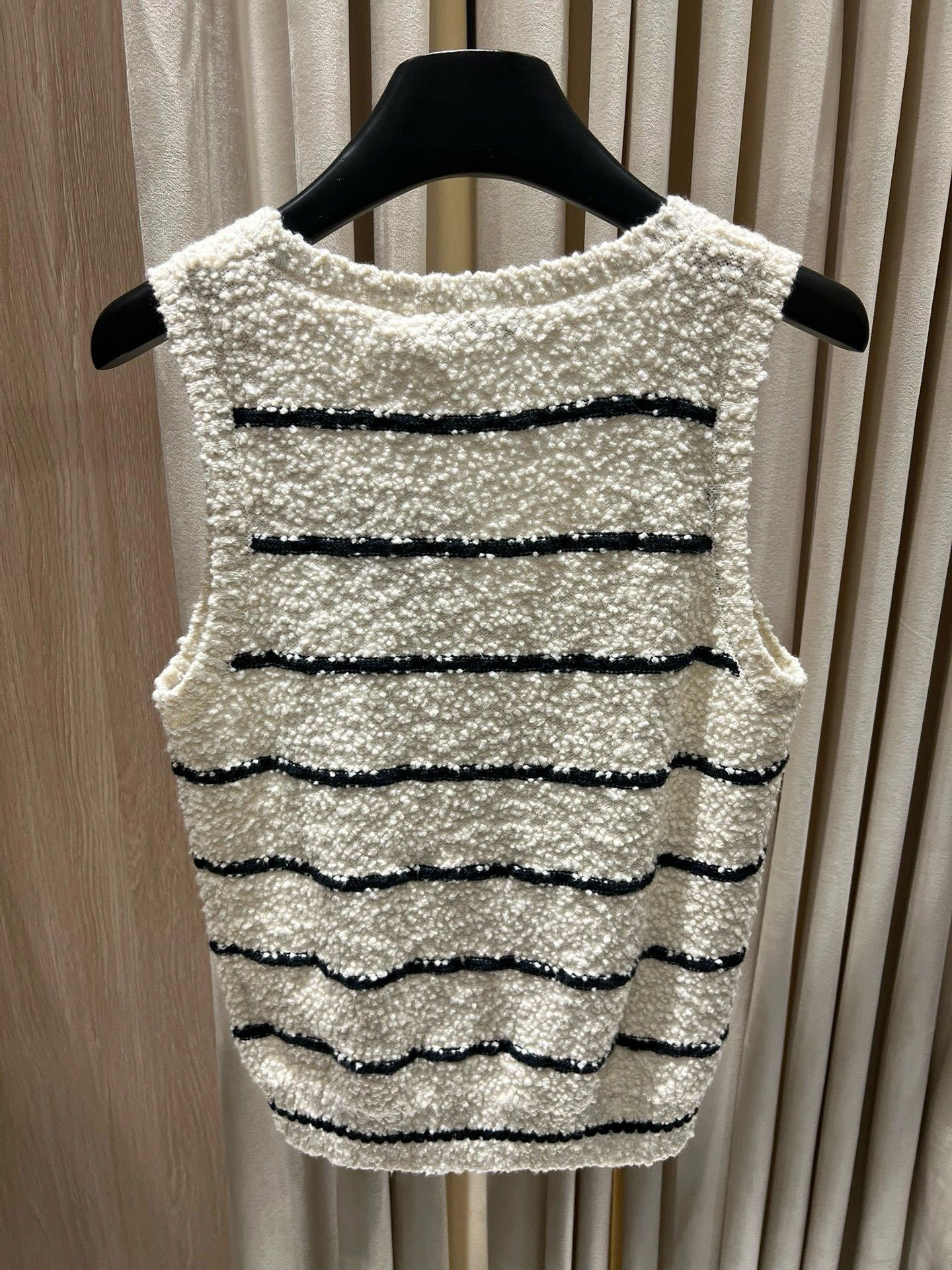 Victoria -- 4ior suit Marine wool embroidery item:E-F140L1921H