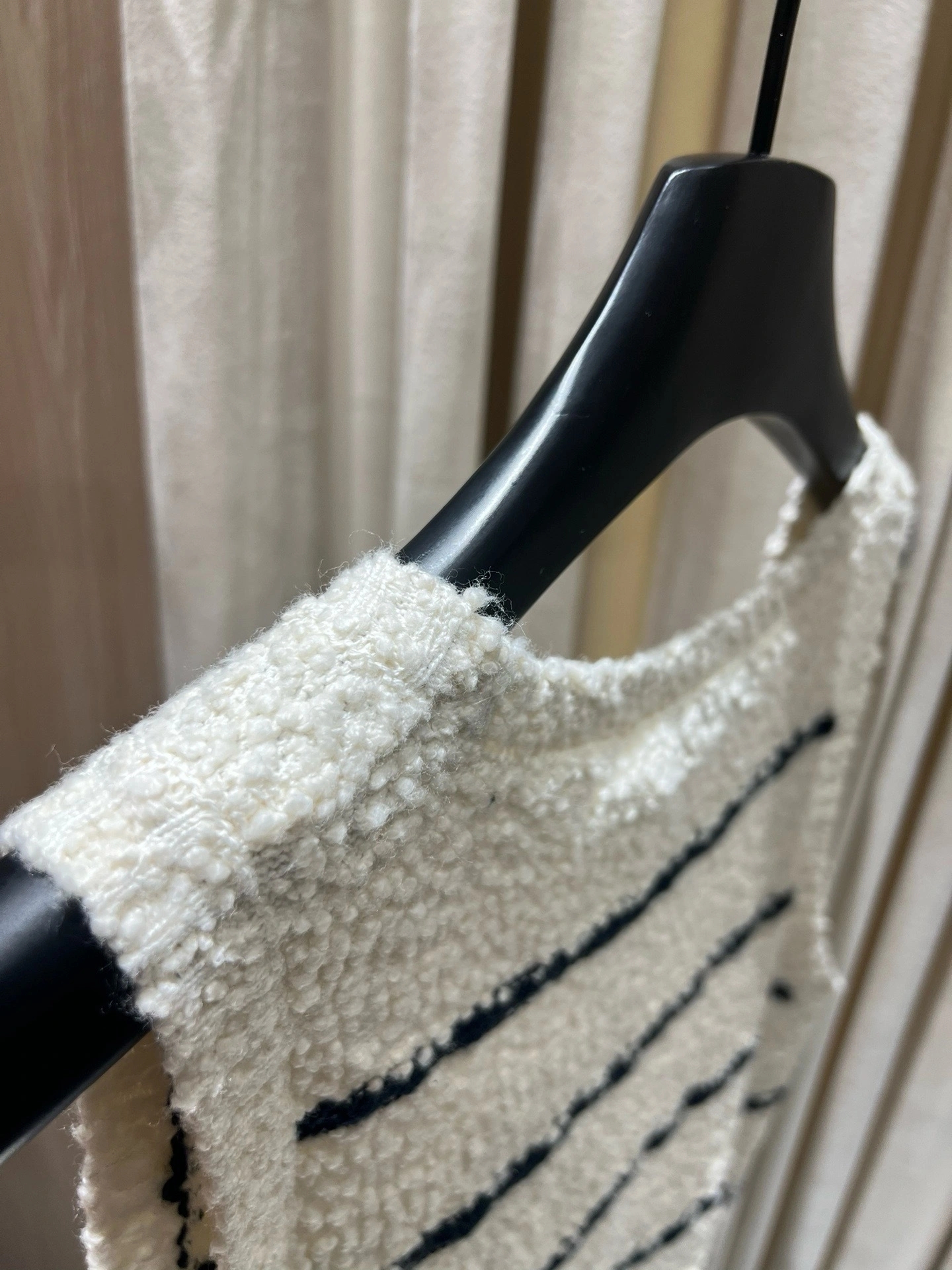 Victoria -- 4ior suit Marine wool embroidery item:E-F140L1921H