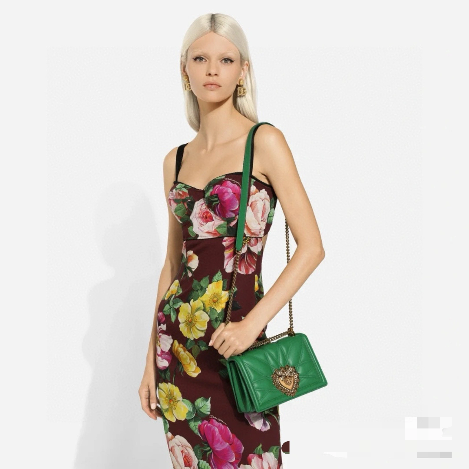 &Victoria--- 4o835& item: D-F044D1887