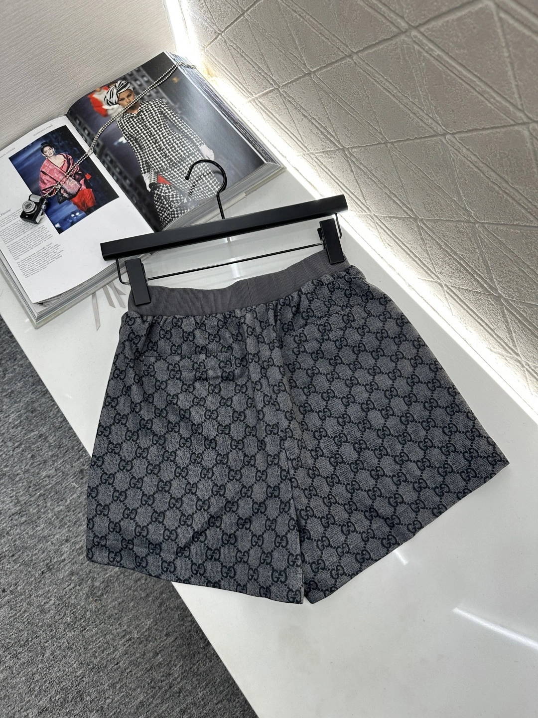 Victoria -- 6u33i CT81966 suit item:E-F061I0710