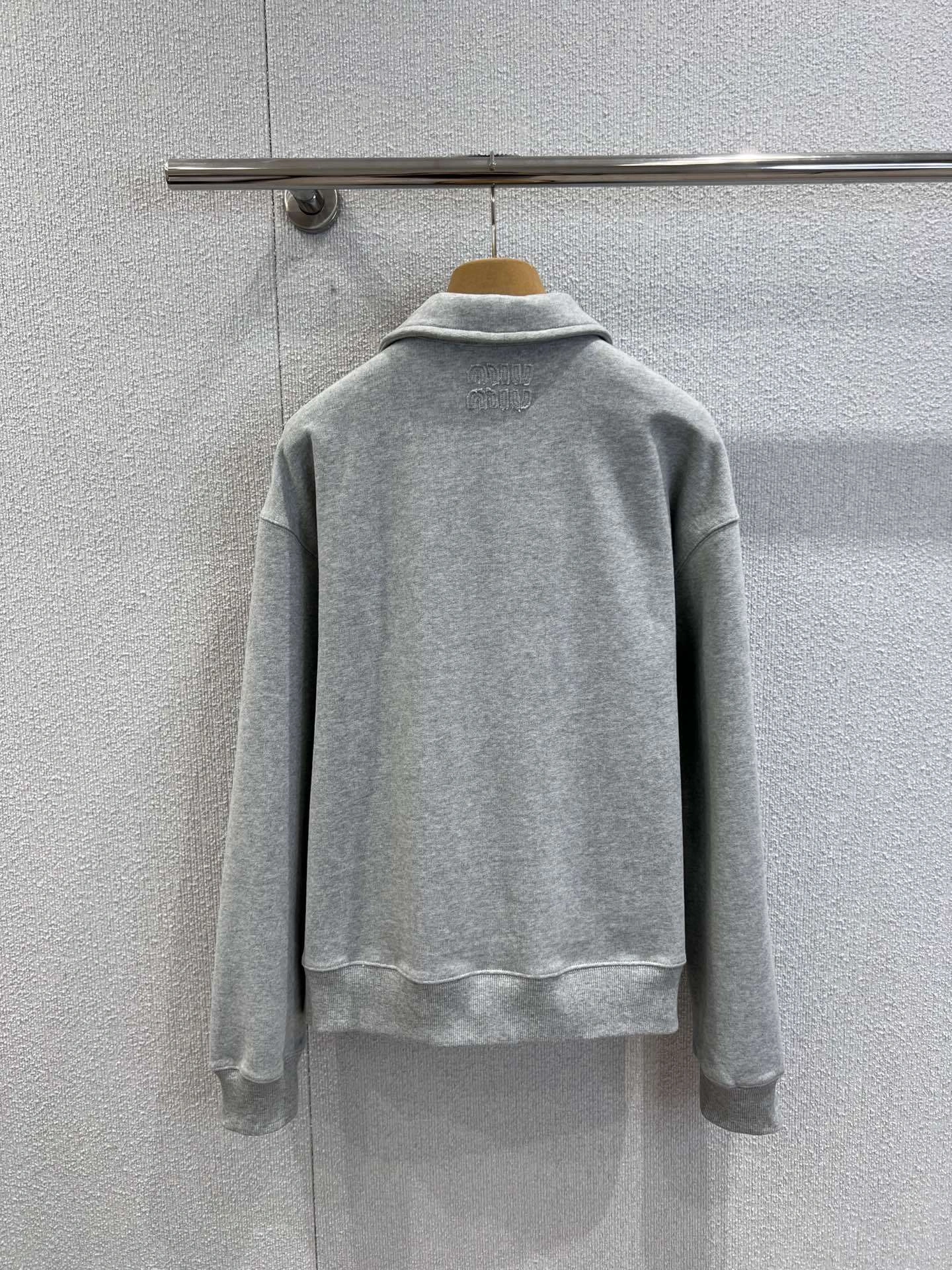 Victoria -- 7iu7iu 26SS oversized item:E-F000L1964H