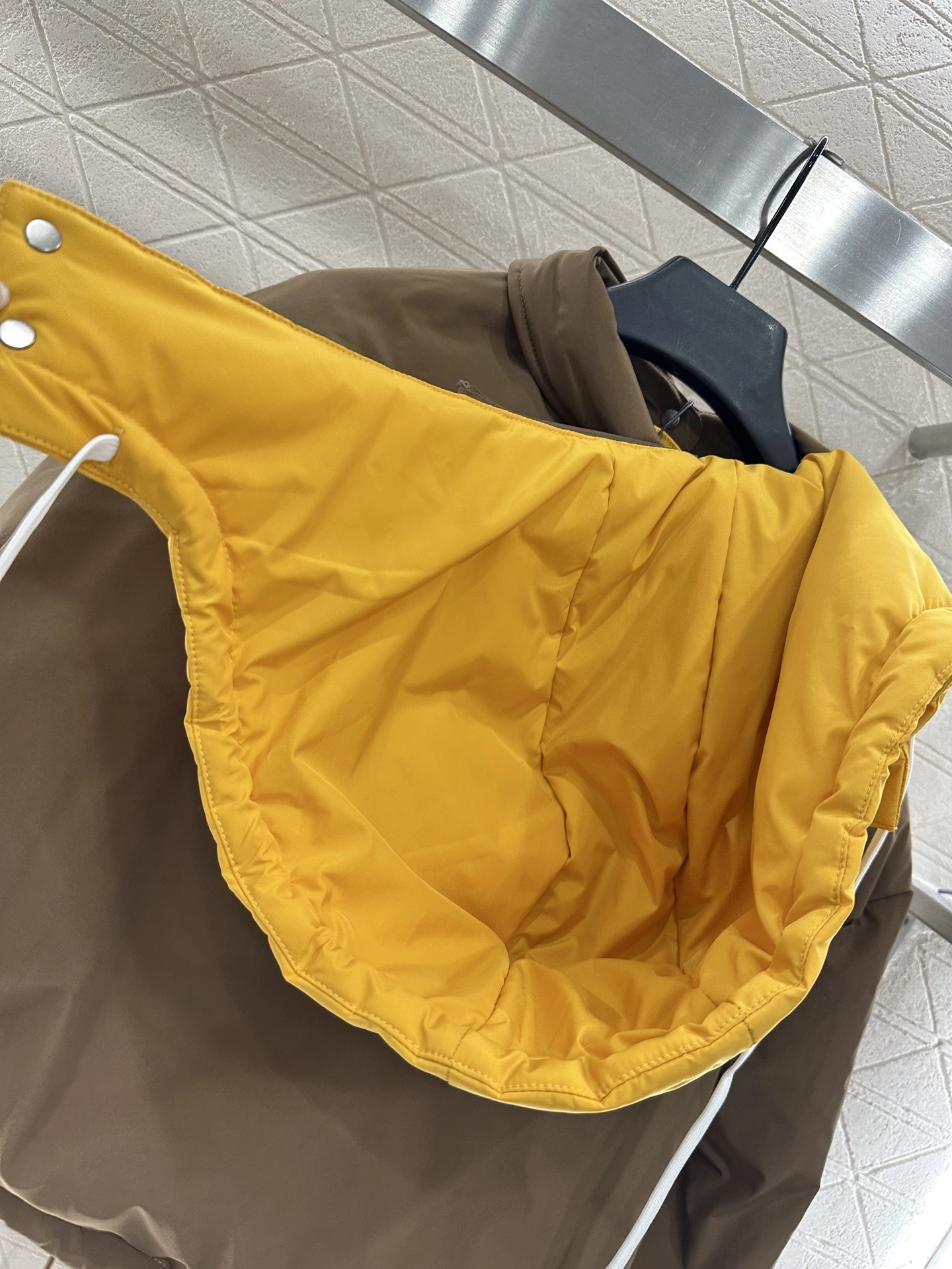 Victoria -- 7iu7iu Down jacket nylon white goose down item:E-F061I0758
