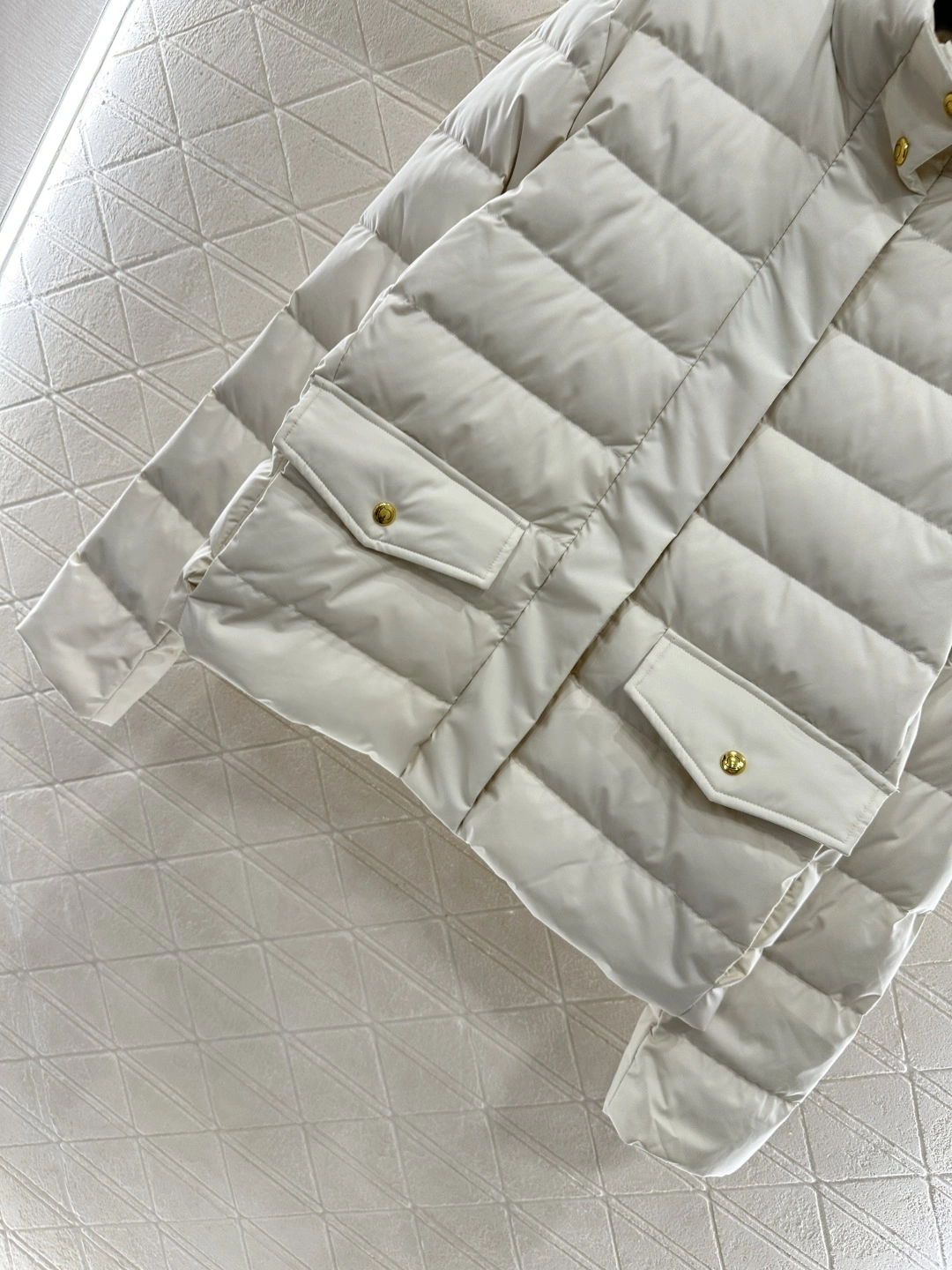 Victoria -- 7o9385r Down cotton nylon 2colour item:E-F061I0751-2 P:680