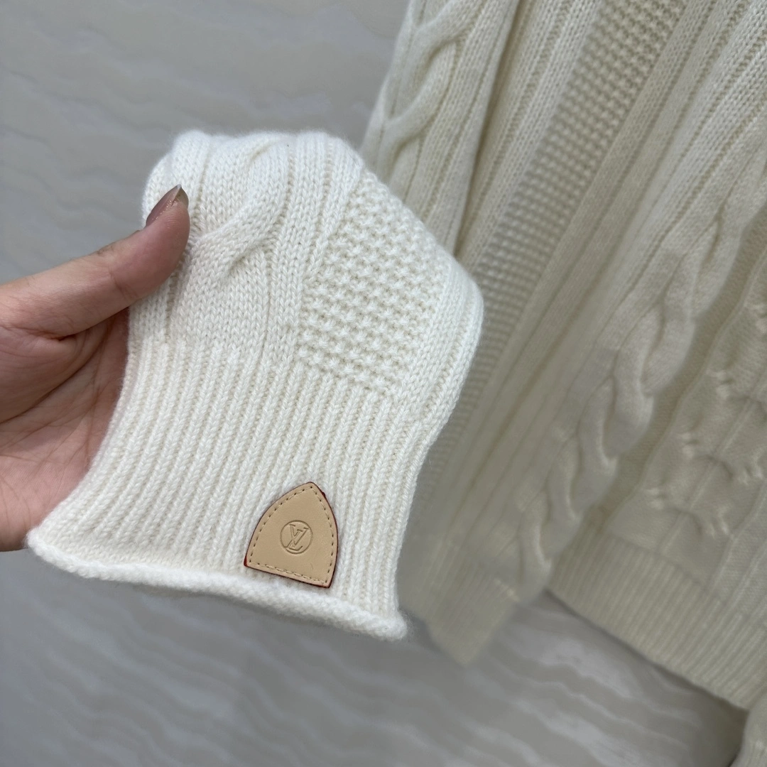 Victoria -- 8V cashmere item:E-F061I0706