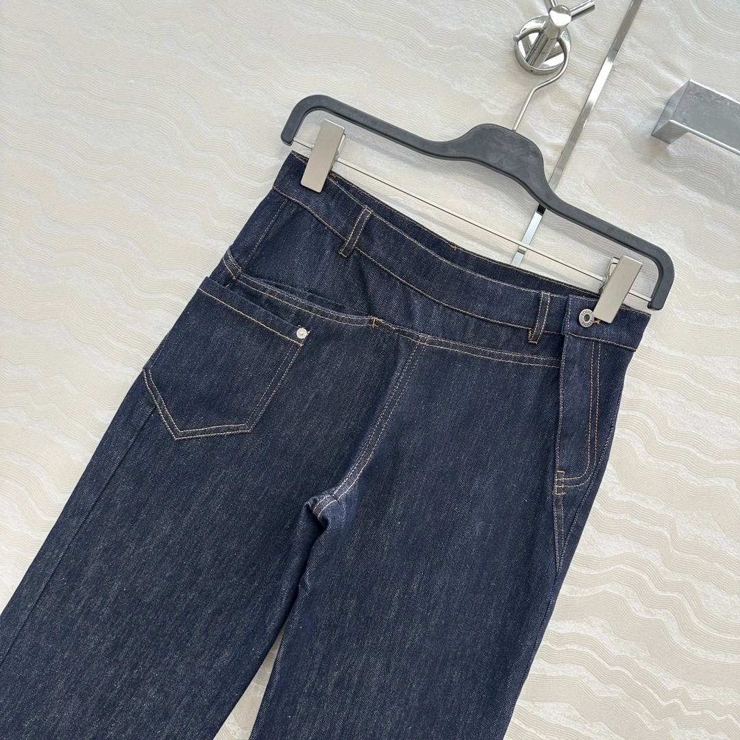 Victoria -- 8o5w5 2colour item:E-F061I0739-2