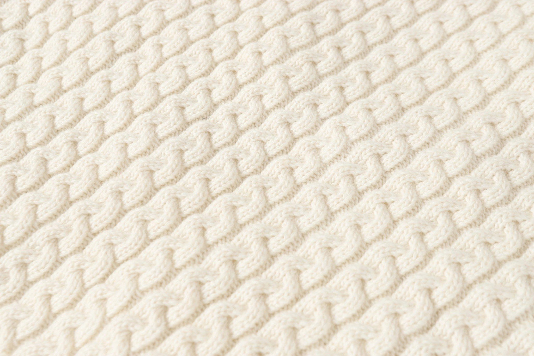 Victoria -- 8o5w5 SS25 Anderson wool oversized 2colour item:E-F125L0551-2