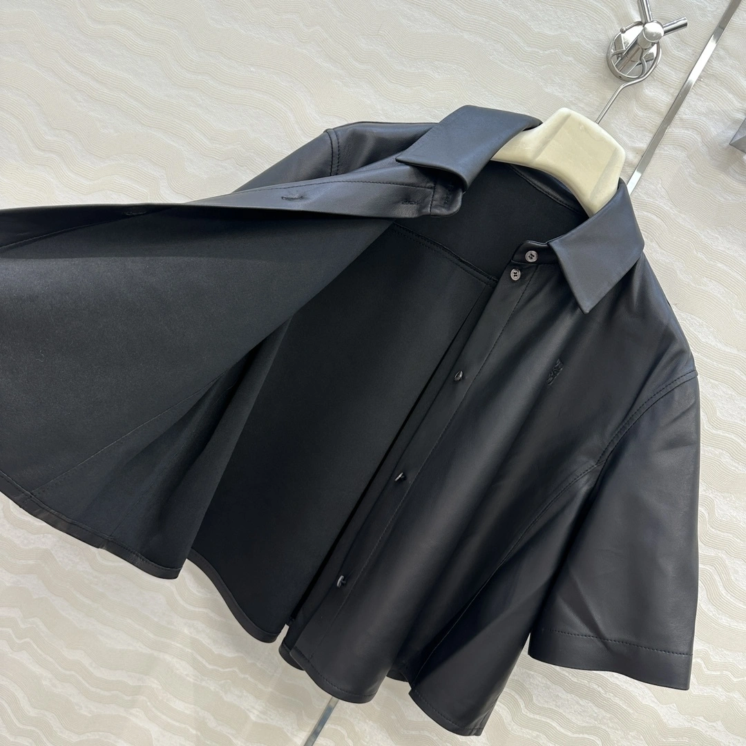 Victoria -- 8o5w5 sheepskin item:E-F061I0741
