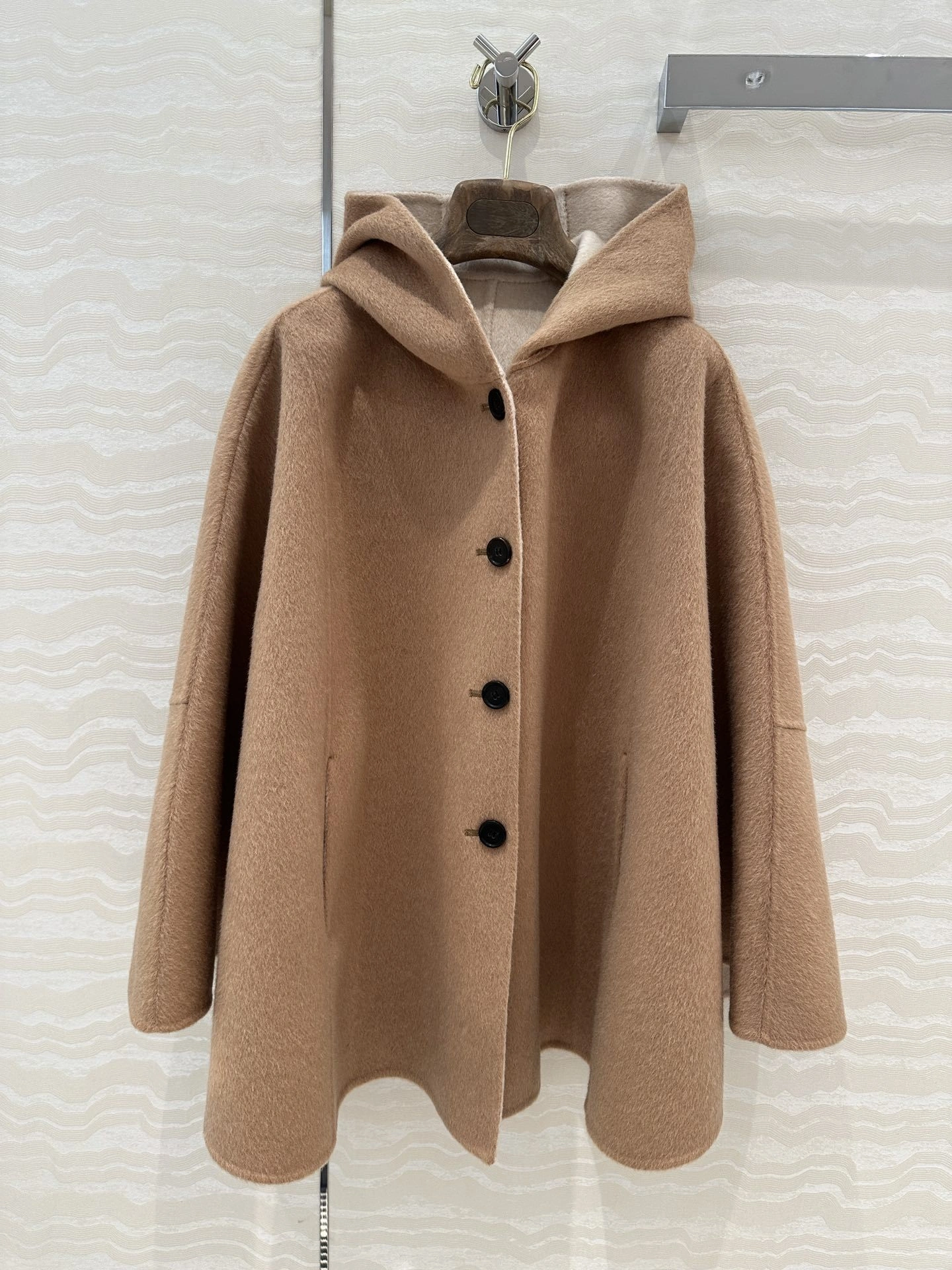 Victoria -- 8oro Pi191 10 cashmere 90 wool 2colour item:E-F061I0747-2