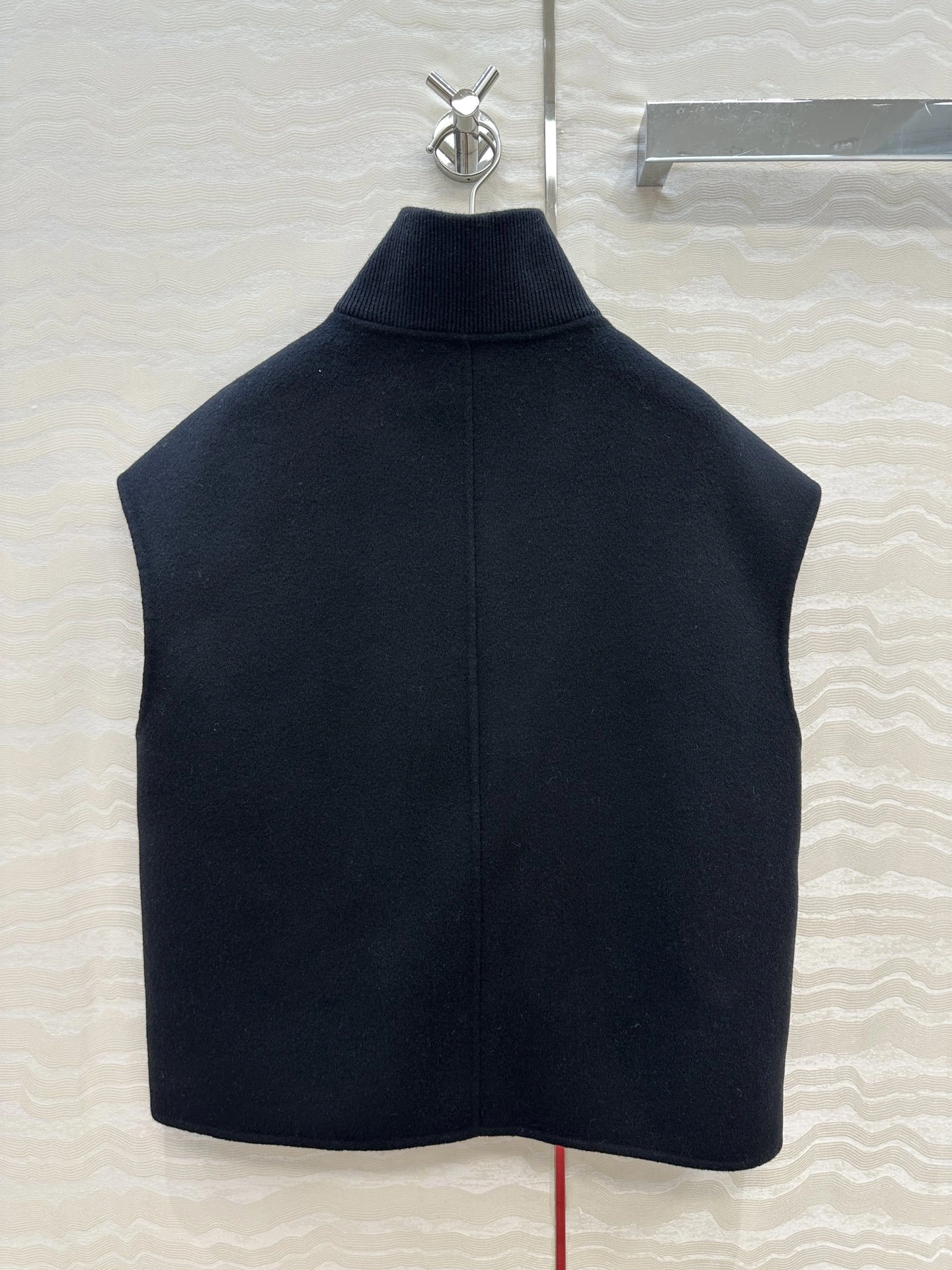 Victoria -- H5r75s 90 wool 10 cashmere item:E-F061I0756
