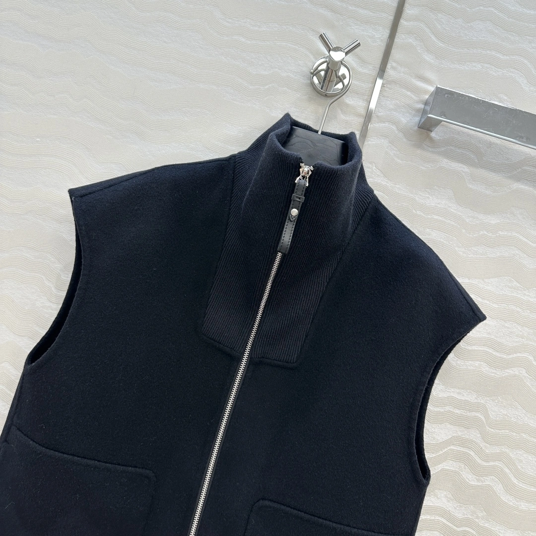 Victoria -- H5r75s 90 wool 10 cashmere item:E-F061I0756