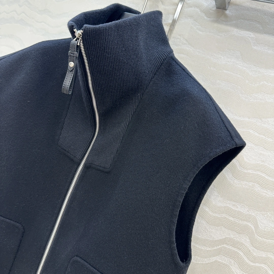 Victoria -- H5r75s 90 wool 10 cashmere item:E-F061I0756