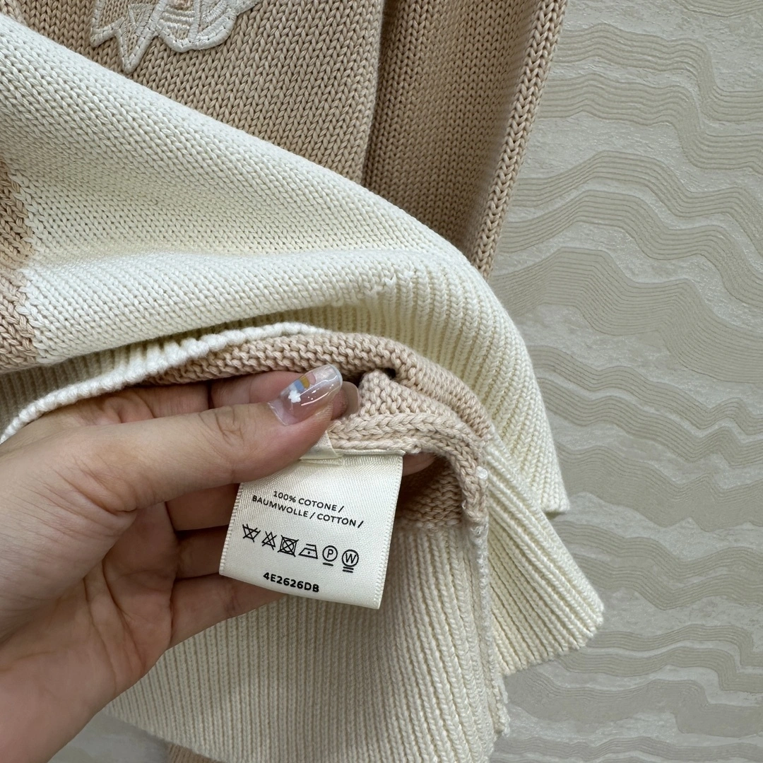 Victoria -- H5r75s Cotton 2colour item:E-F061I0753-2