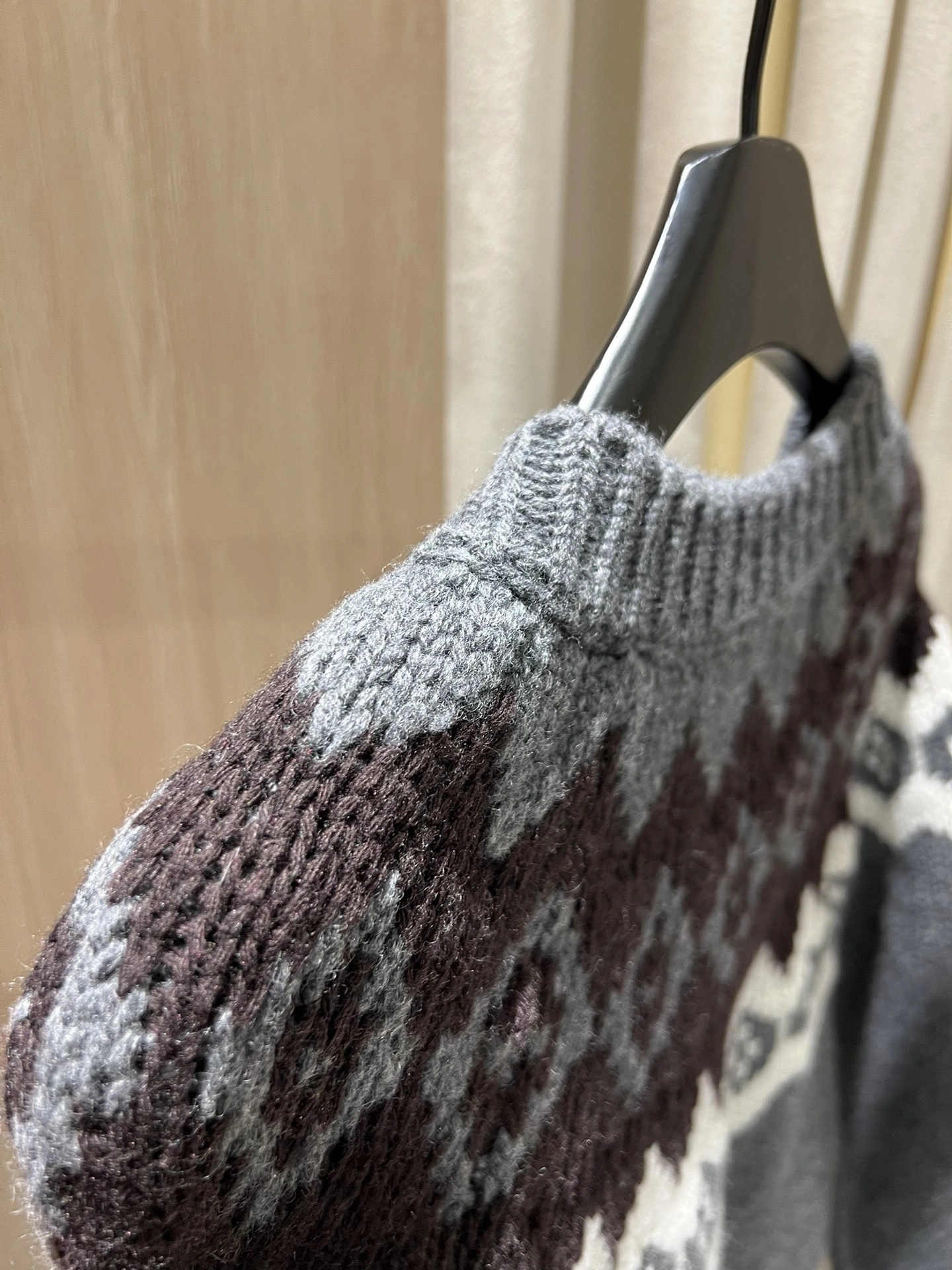 Victoria -- Pr141 cashmere embroidery item:E-F140L1924H