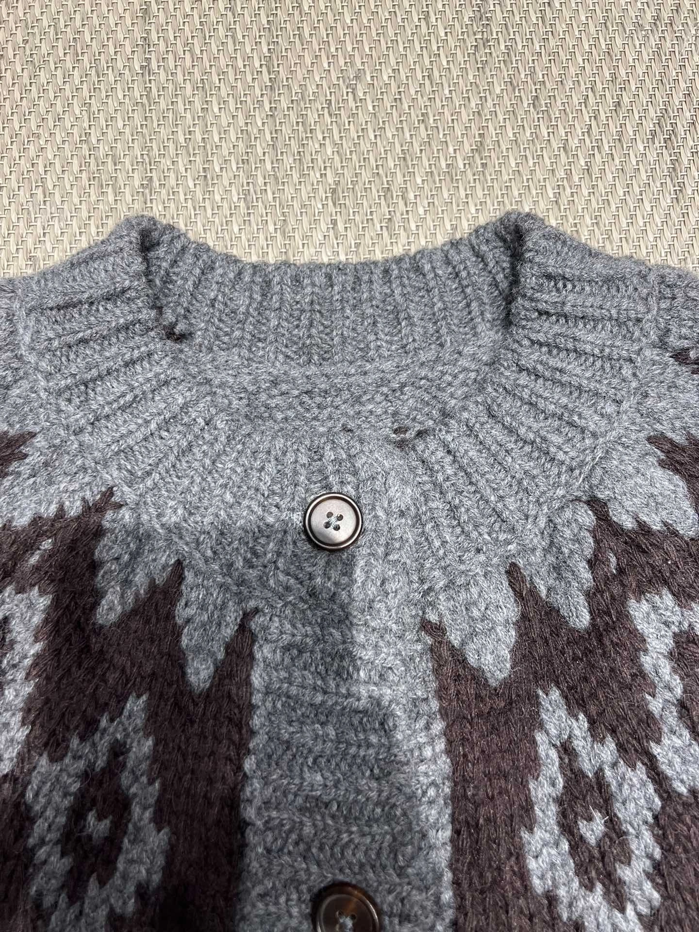 Victoria -- Pr141 cashmere embroidery item:E-F140L1924H