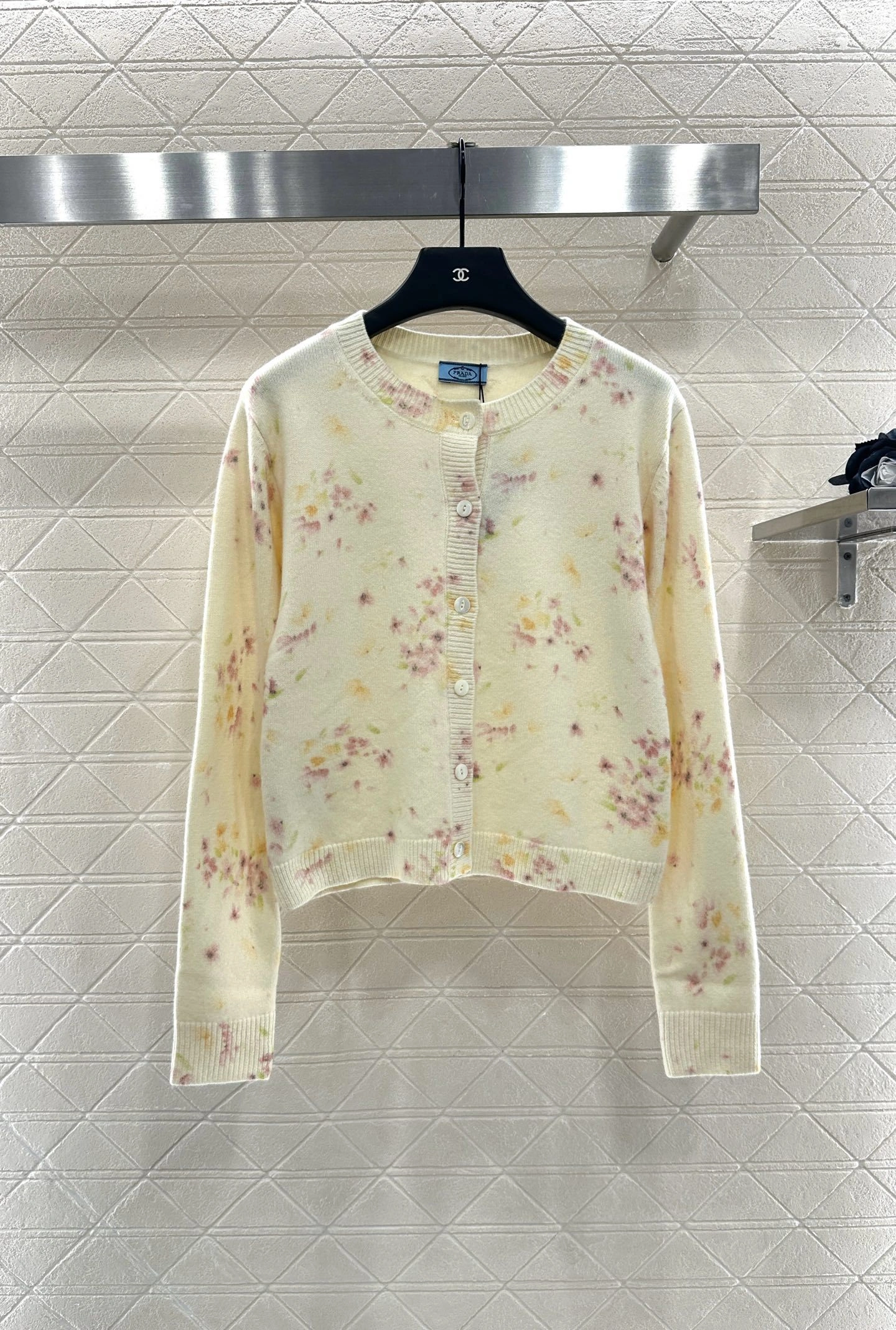 Victoria -- Pr141 wool item:E-F061I0714