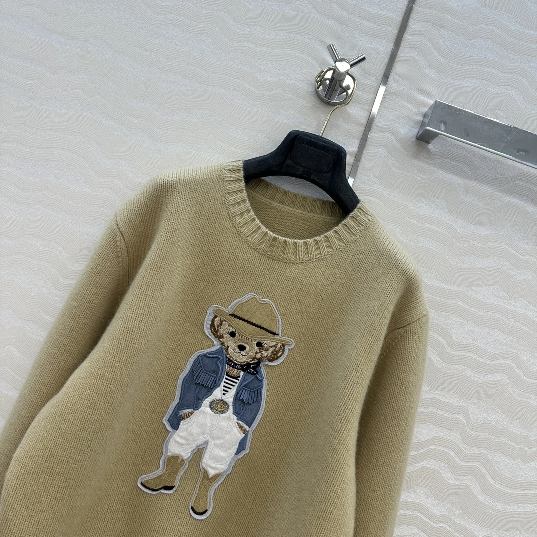 Victoria -- R18ph 95 wool 5 cashmere item:E-F061I0746