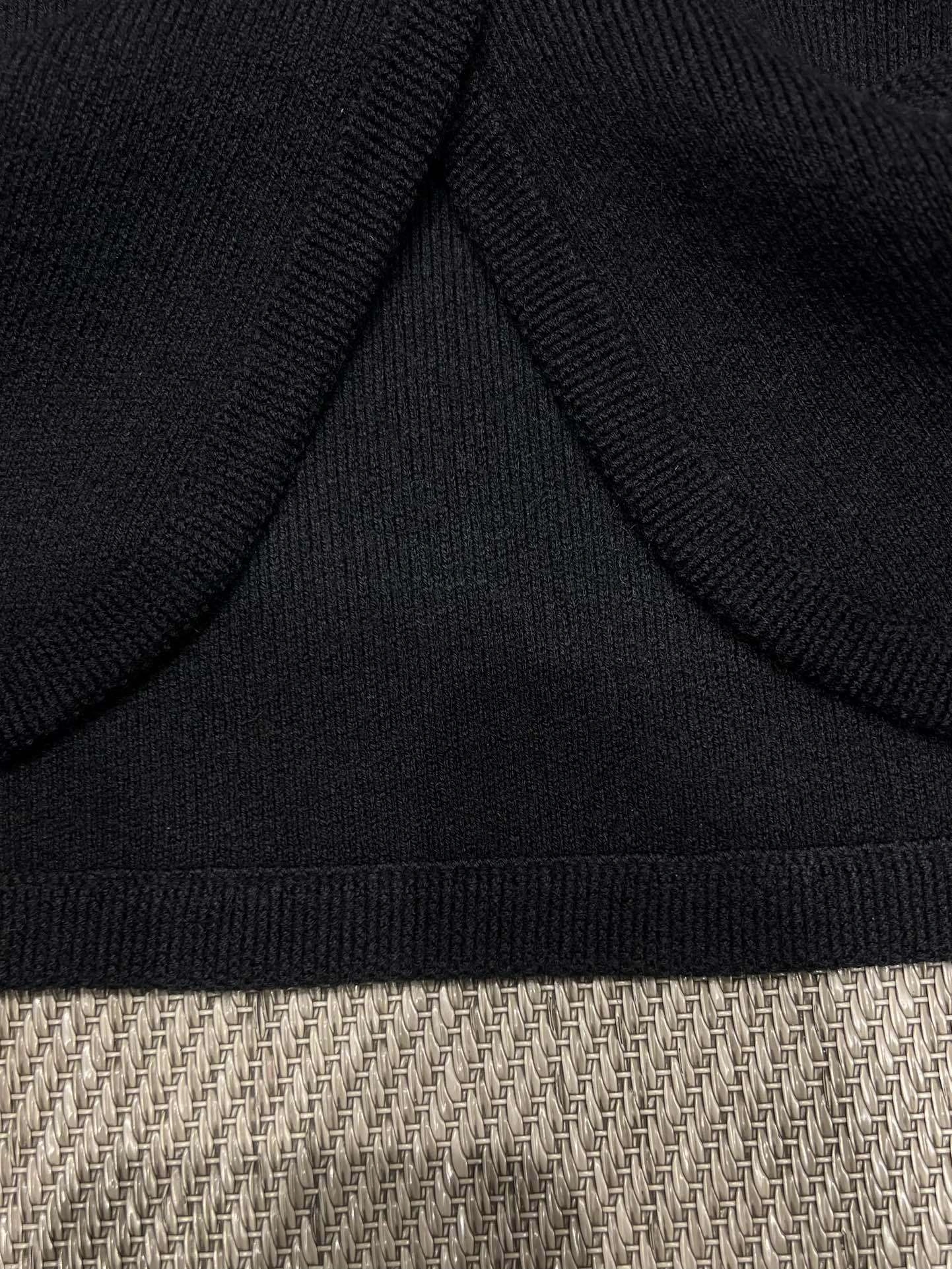 Victoria -- R18ph wool item:E-F140L2713H