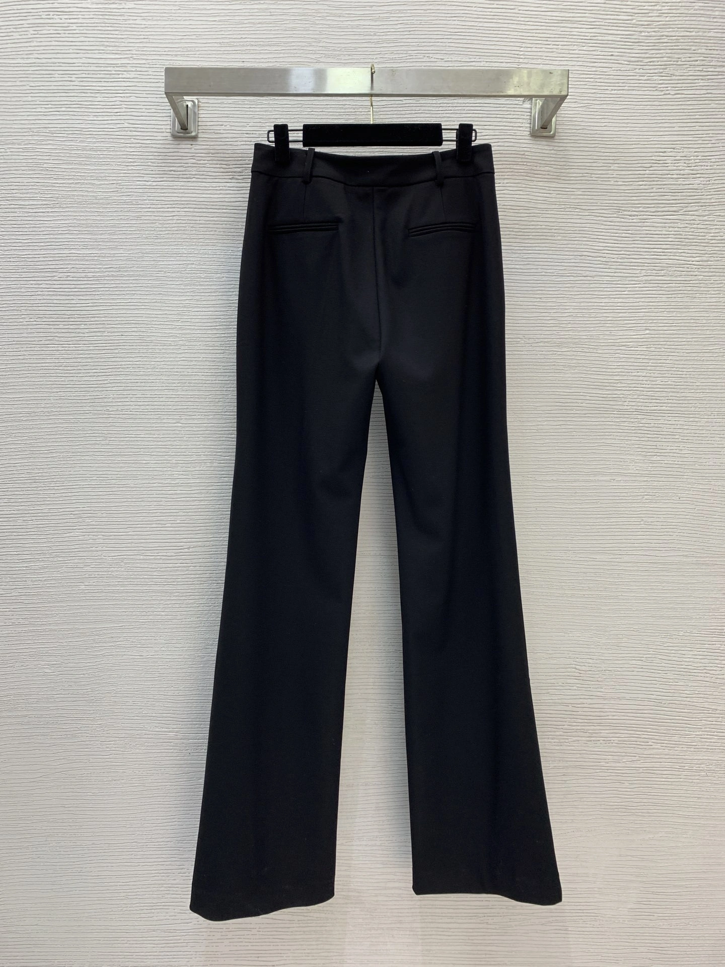 Victoria -- V5rs135 wool item:E-F044L1962H