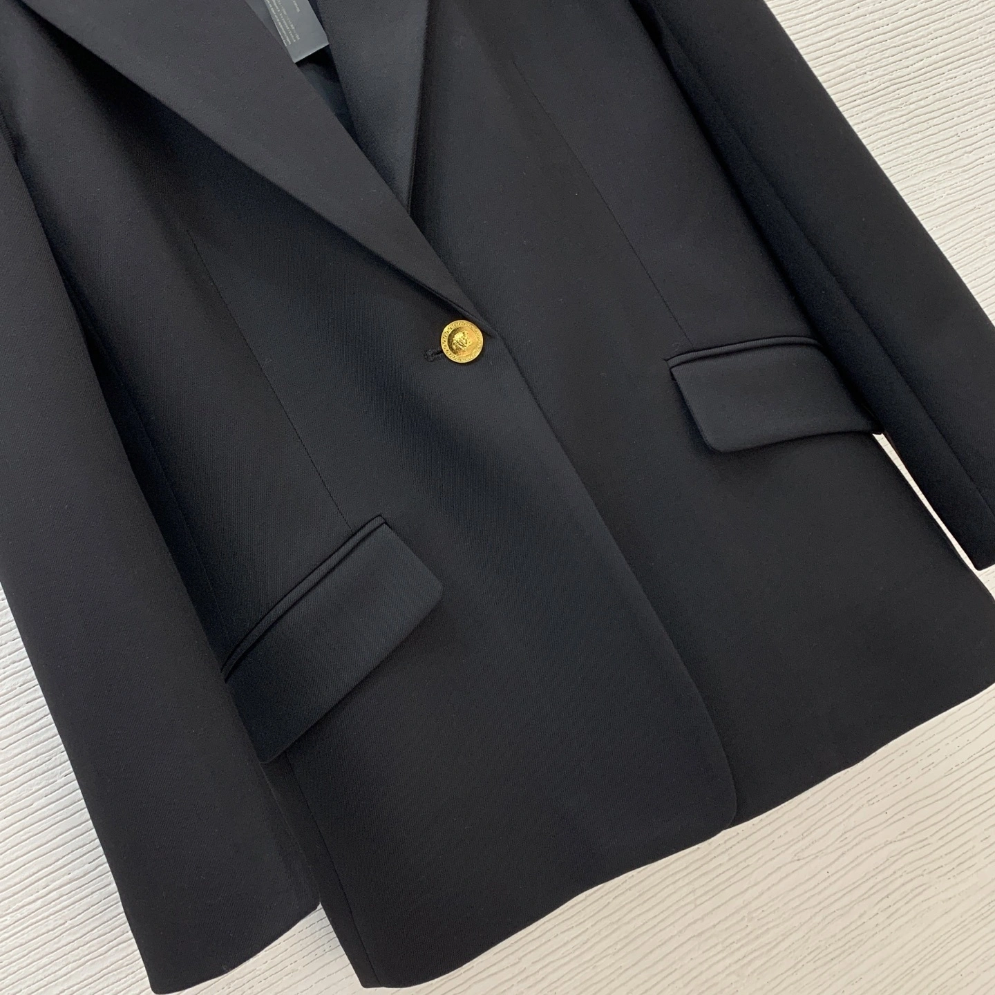 Victoria -- V5rs135 wool item:E-F044L1963H