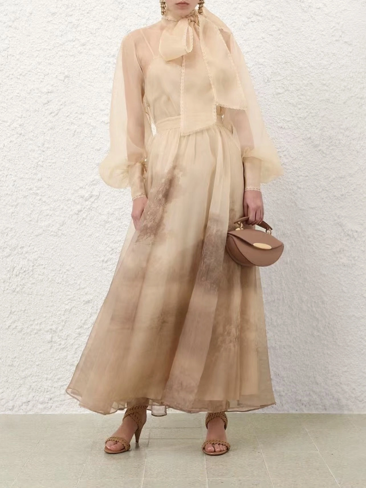 Victoria -- Zi775r7199 three piece item:E-F044L1946H