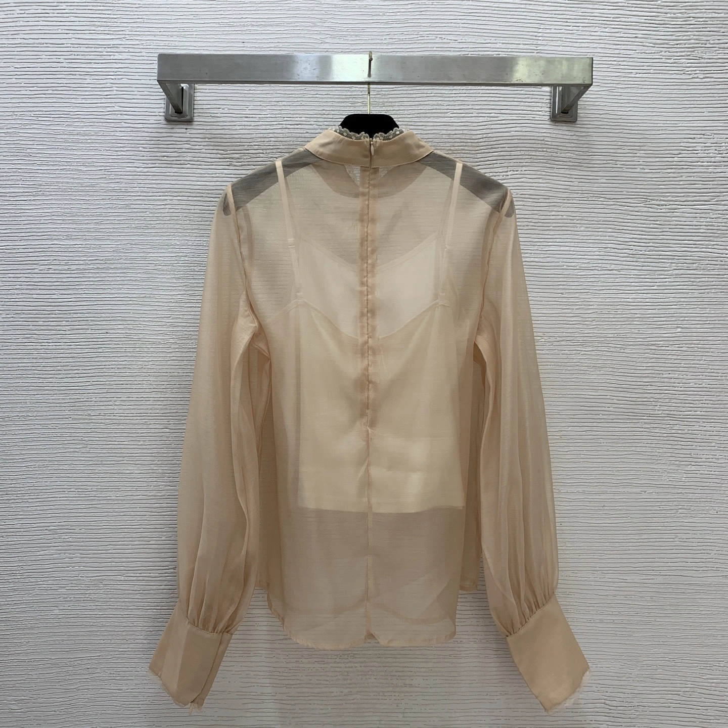 Victoria -- Zi775r7199 three piece item:E-F044L1946H