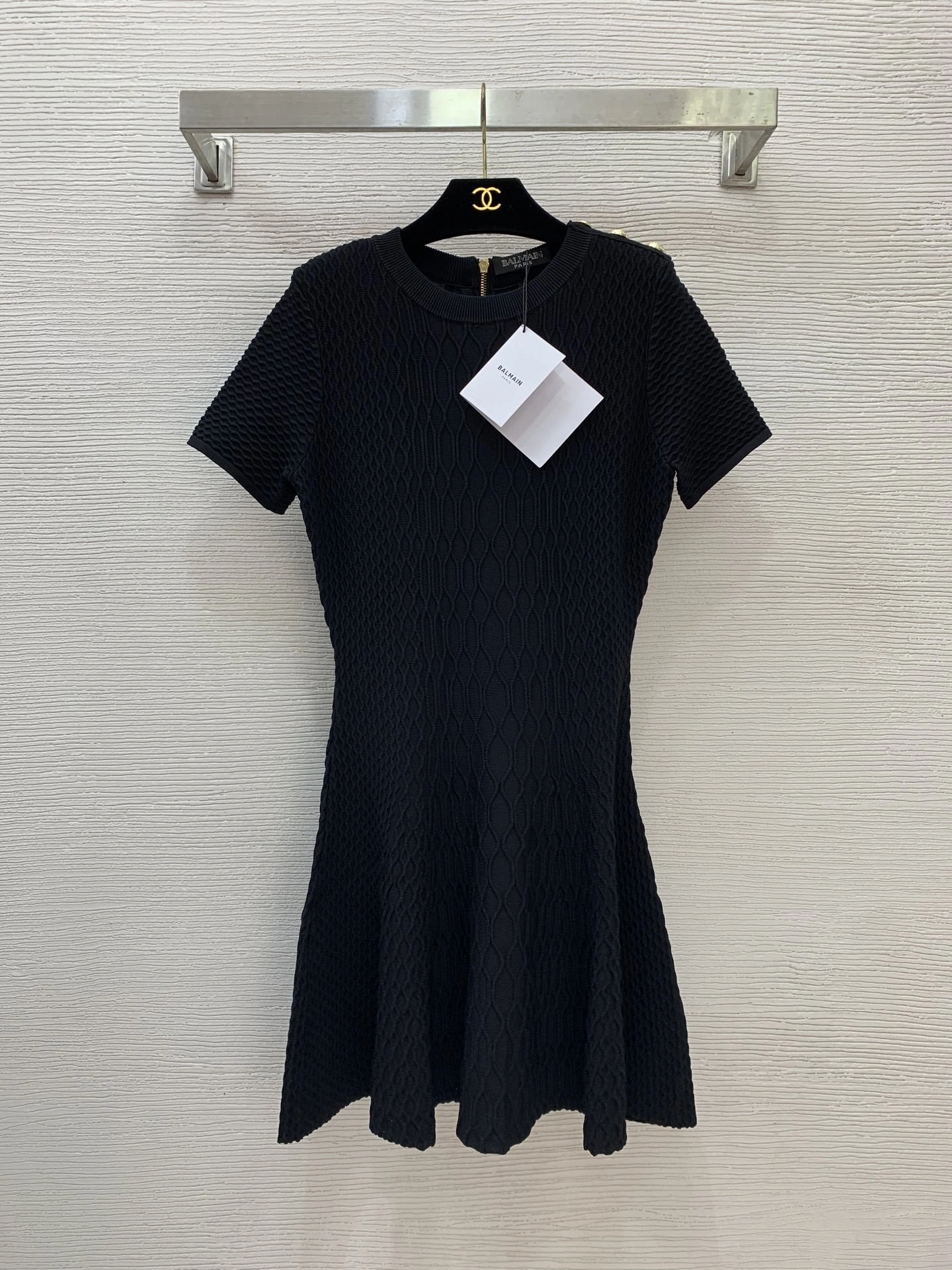 Victoria-- 21871i9 3colour item:E-F044L2720-3H