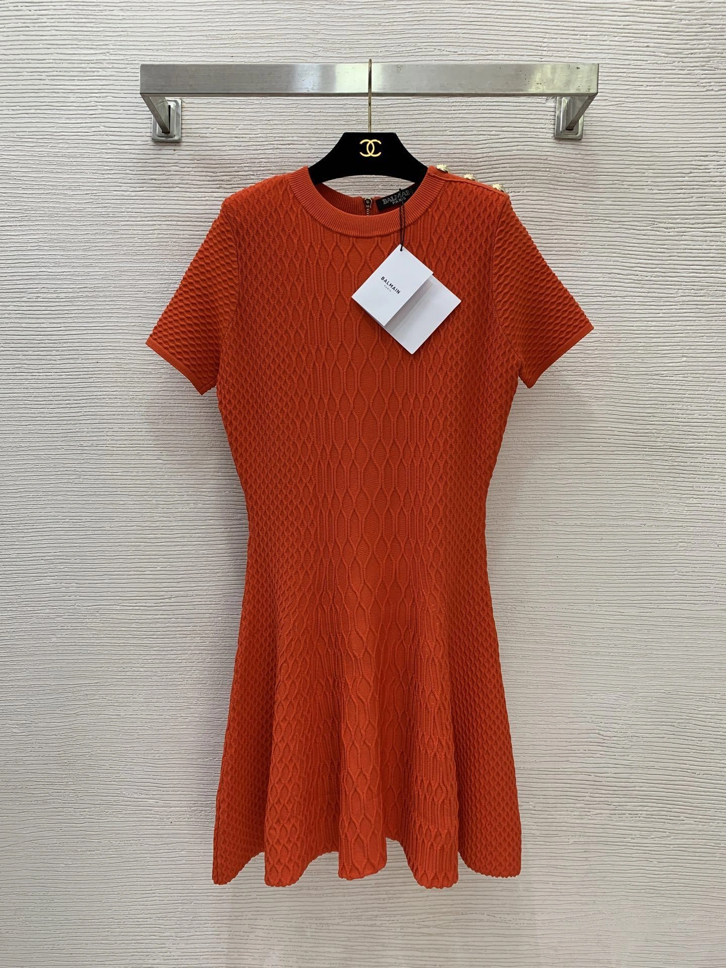Victoria-- 21871i9 3colour item:E-F044L2720-3H
