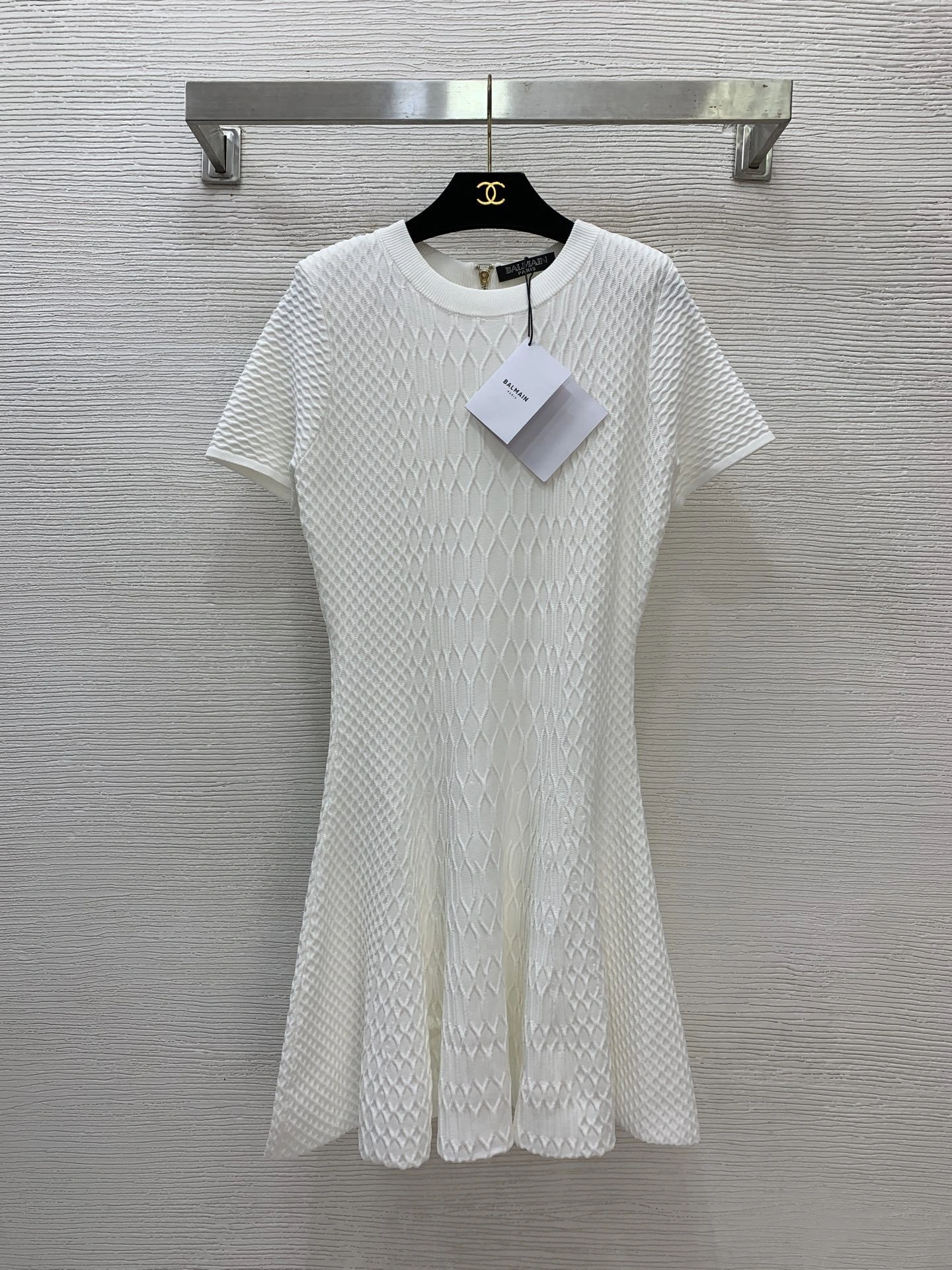Victoria-- 21871i9 3colour item:E-F044L2720-3H