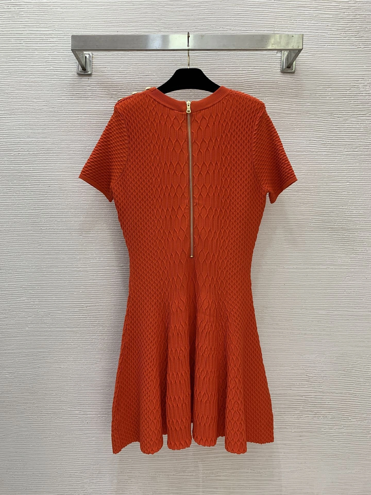 Victoria-- 21871i9 3colour item:E-F044L2720-3H