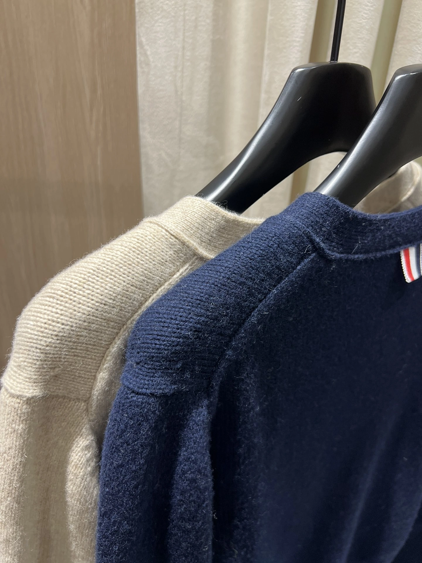 Victoria-- 2row95 Classic 4-Bar wool Cardigan item:E-F140L2780-2H