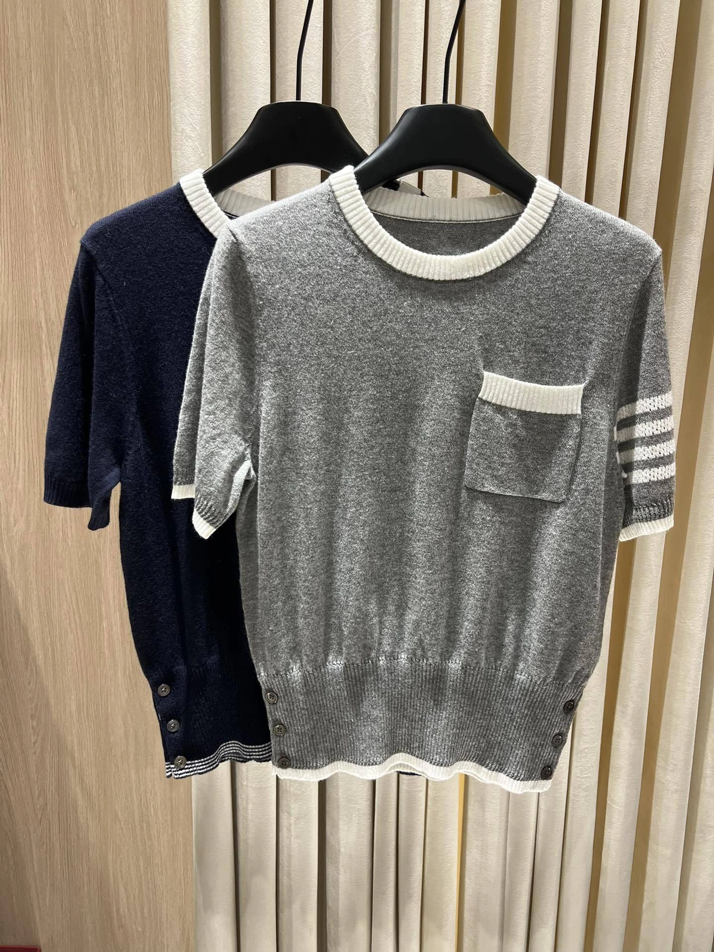 Victoria-- 2row95 wool 2colour item:E-F140J0821-2H