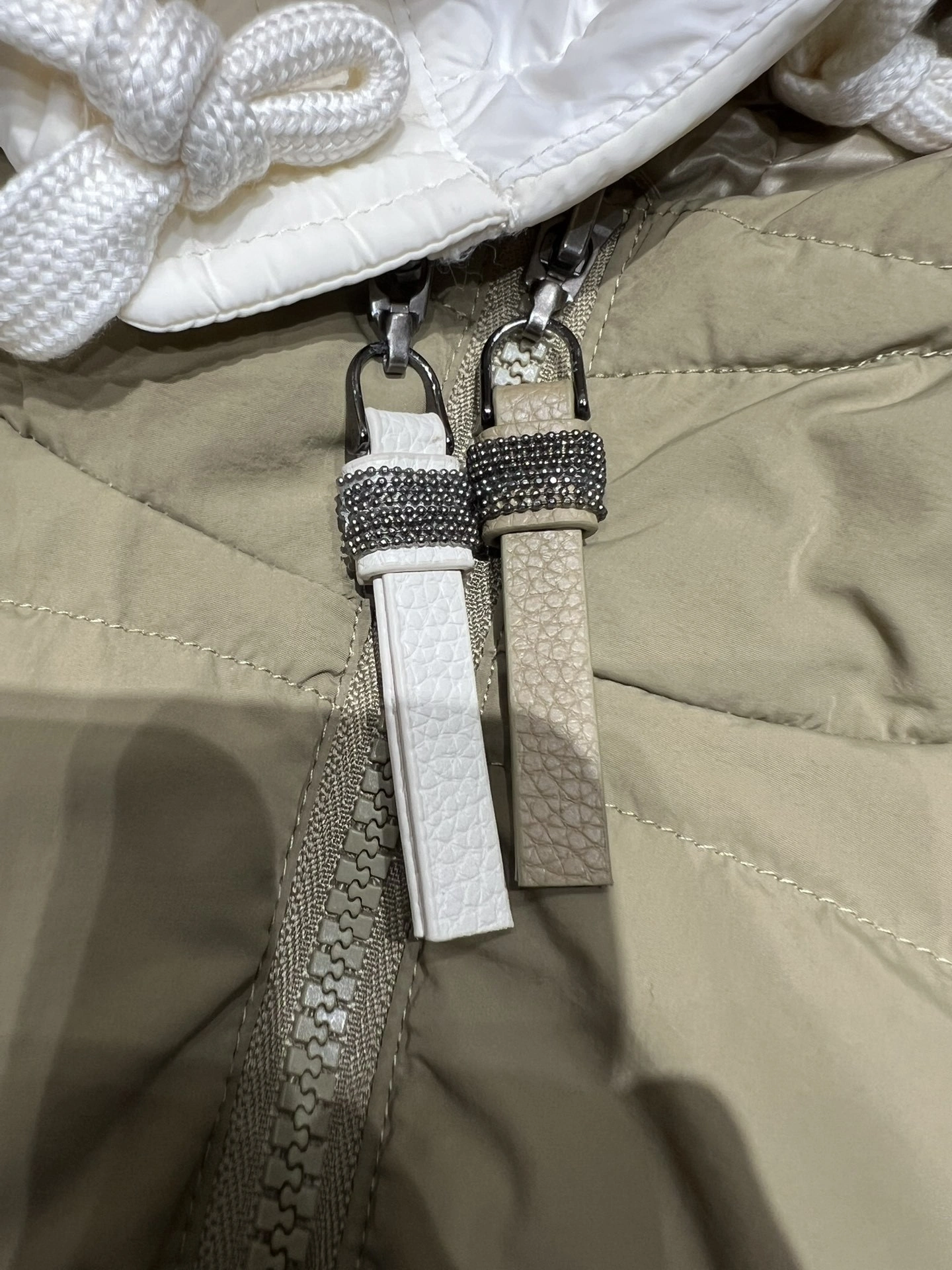 Victoria-- 2ru9588o Down jacket cashmere 2colour item:E-F140J2108-2H