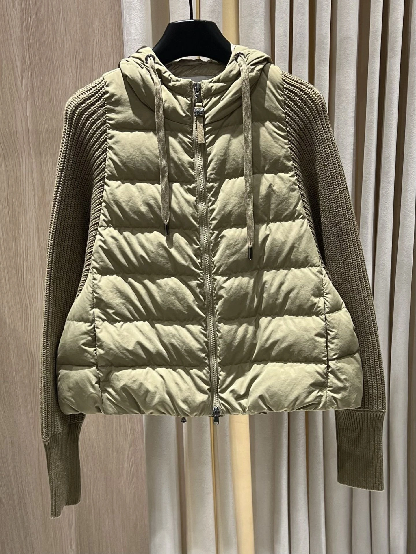 Victoria-- 2ru9588o Down jacket cashmere 2colour item:E-F140J2108-2H