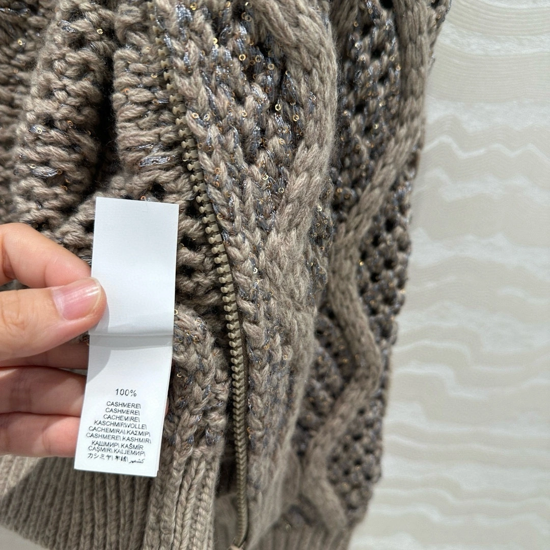 &Victoria-- 2ru9588o cashmere item:D-F061I0726