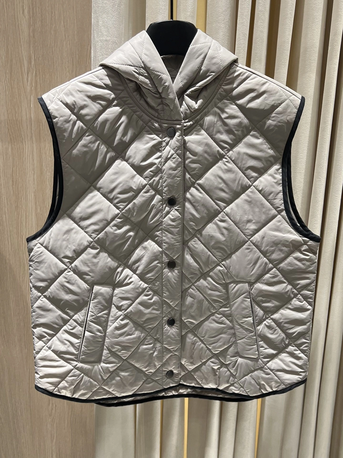 Victoria-- 2ru9588o nylon item:E-F140J2109H