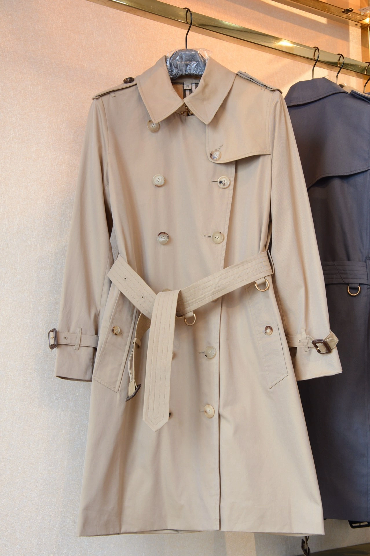 Victoria-- 2ur25rry high quality version 2Colour item:D-F020J1018-2