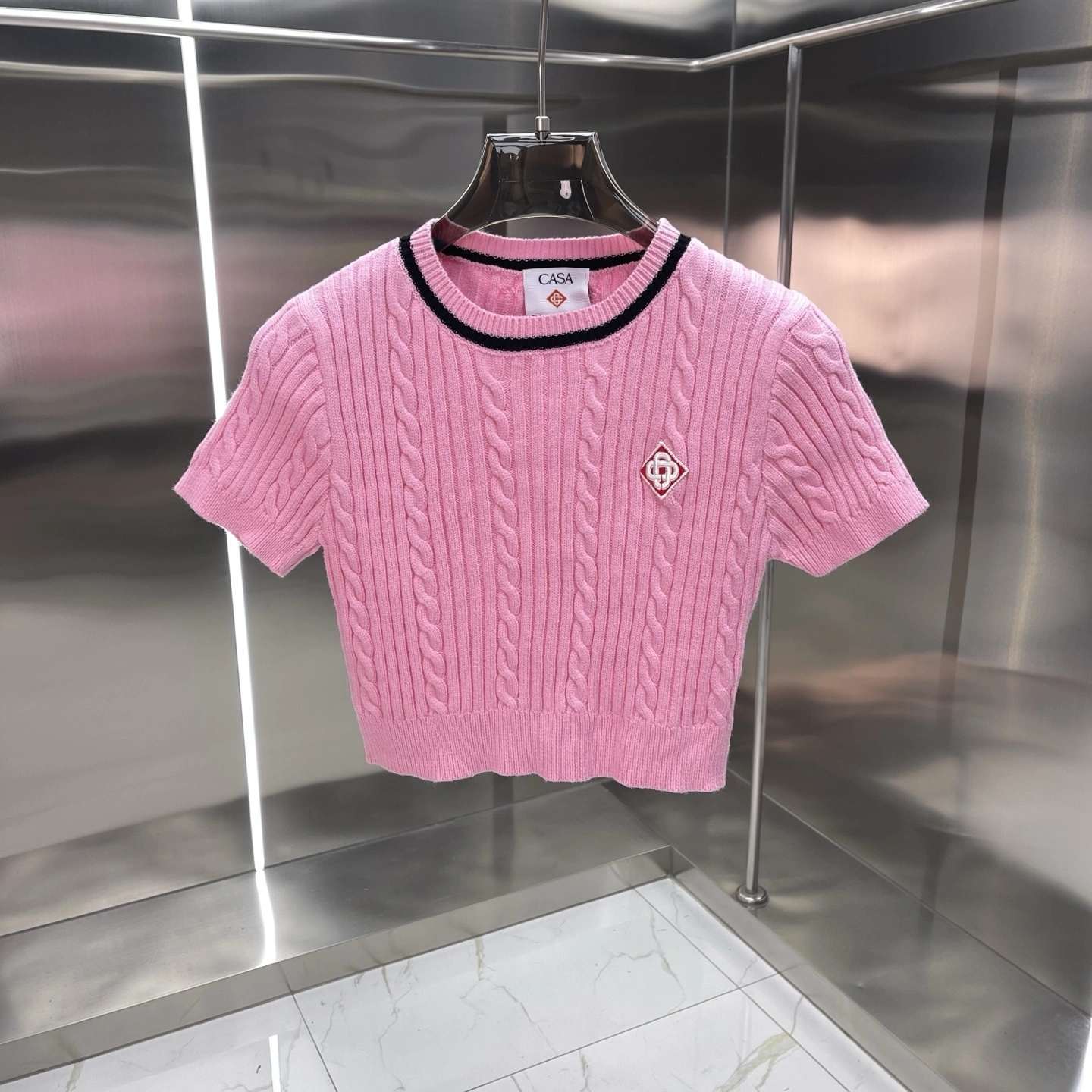 Victoria-- 31s1281931 suit item:E-F199G0929